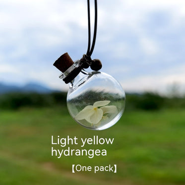 light-yellow-hydrangea