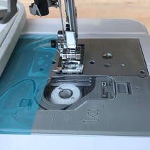 Compact Fully Automatic Embroidery Machine with 100x235mm LCD Display for Home and Logo Embroidery