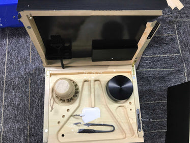 box-with-accessories