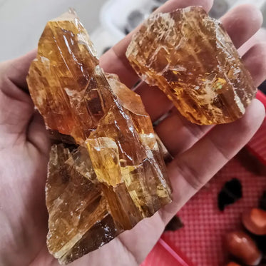 amber-calcite